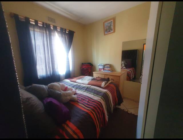 2 BEDROOM APARTMENT SOLD IN JABULANI